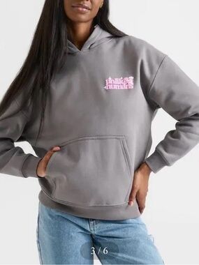 Unknown Brand Gray Hoodie with Pink Chest Logo 0152